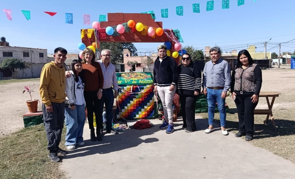 San Pedro: El Intendente Bravo acompañó a los vecinos del barrio 1 de Agosto en la celebración de un nuevo aniversario