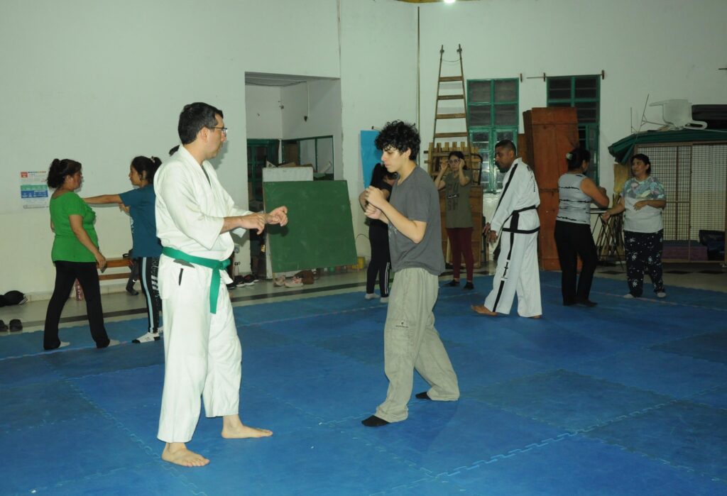 Capital: Brindaron un taller de autodefensa para mujeres en el CPV del barrio Chijra